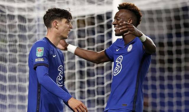  蒙扎升班马首胜告捷，贝卢斯科尼之子创历史